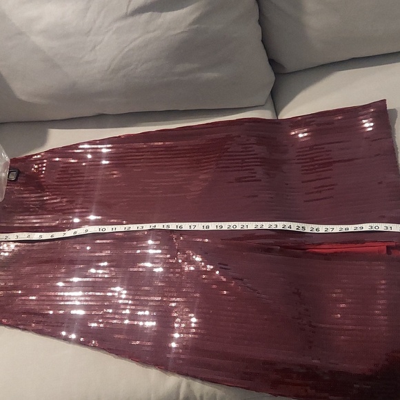 SOPHIE RUE Burgundy Sequins Midi Skirt Size S - Picture 6 of 7